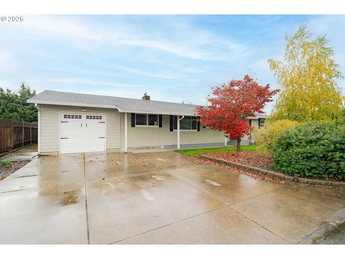 8201 NE 7th St, Vancouver, WA 98664 - #1