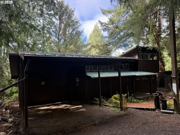 5721 Mercer Creek Dr, Florence, OR 97439