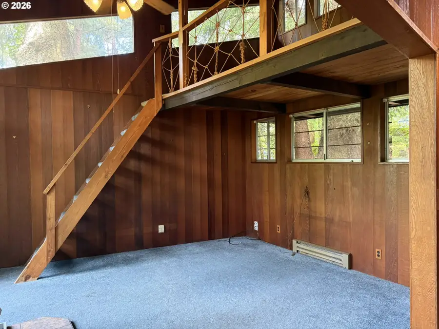 5721 Mercer Creek Dr, Florence, OR 97439 - #3