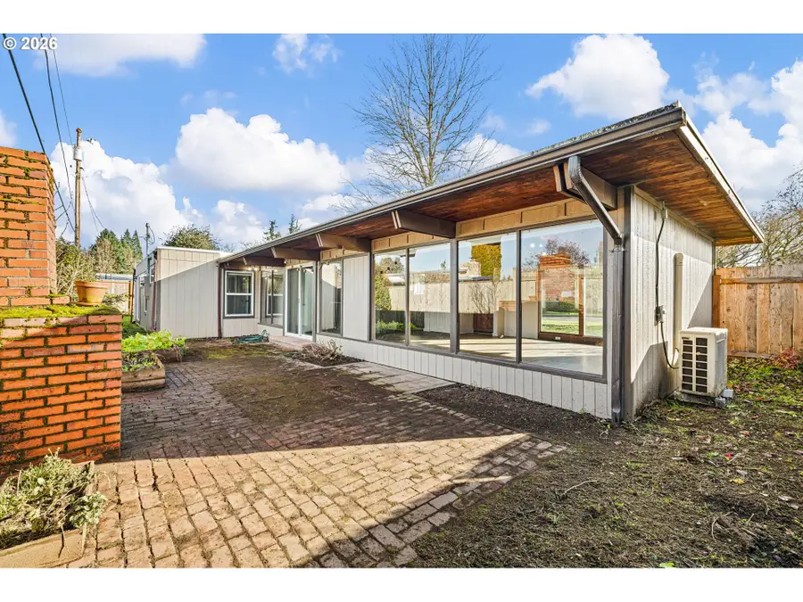 3025 Bailey Ln, Eugene, OR 97401 - Image #3