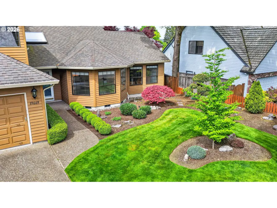 19669 SW 57th Ave, Tualatin, OR 97062 - #2
