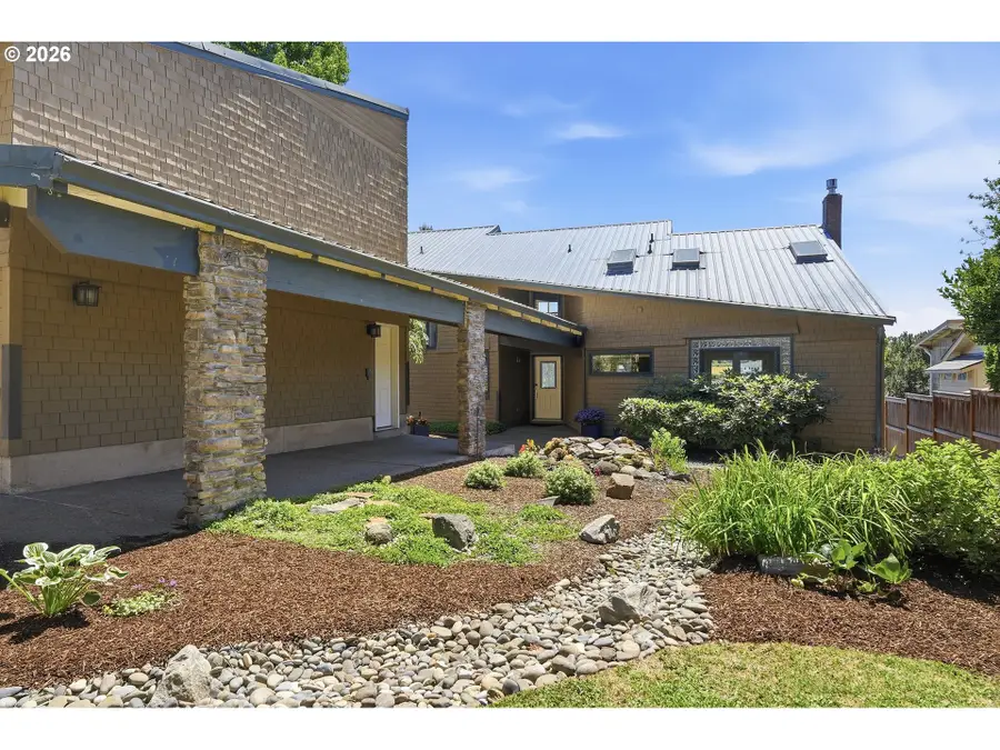 20122 NE Interlachen Ln, Fairview, OR 97024 - #2