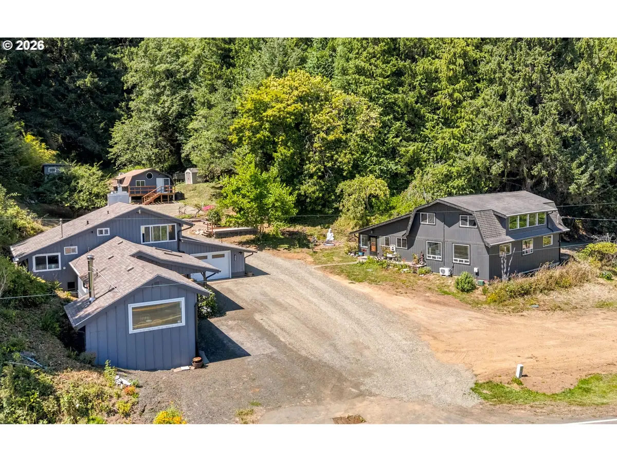 1995 N Bayview Rd, Waldport, OR 97394 - #1