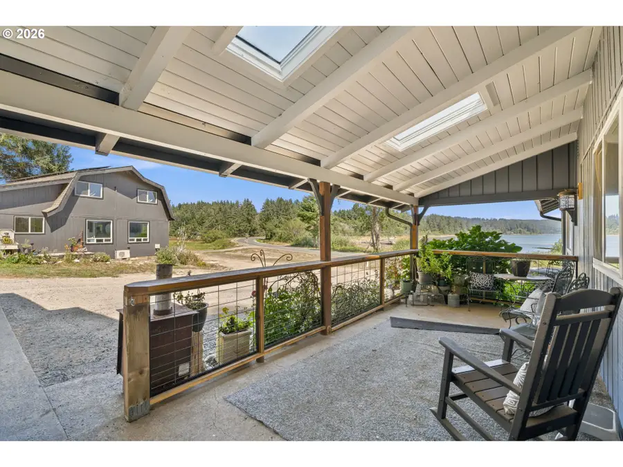 1995 N Bayview Rd, Waldport, OR 97394 - #3