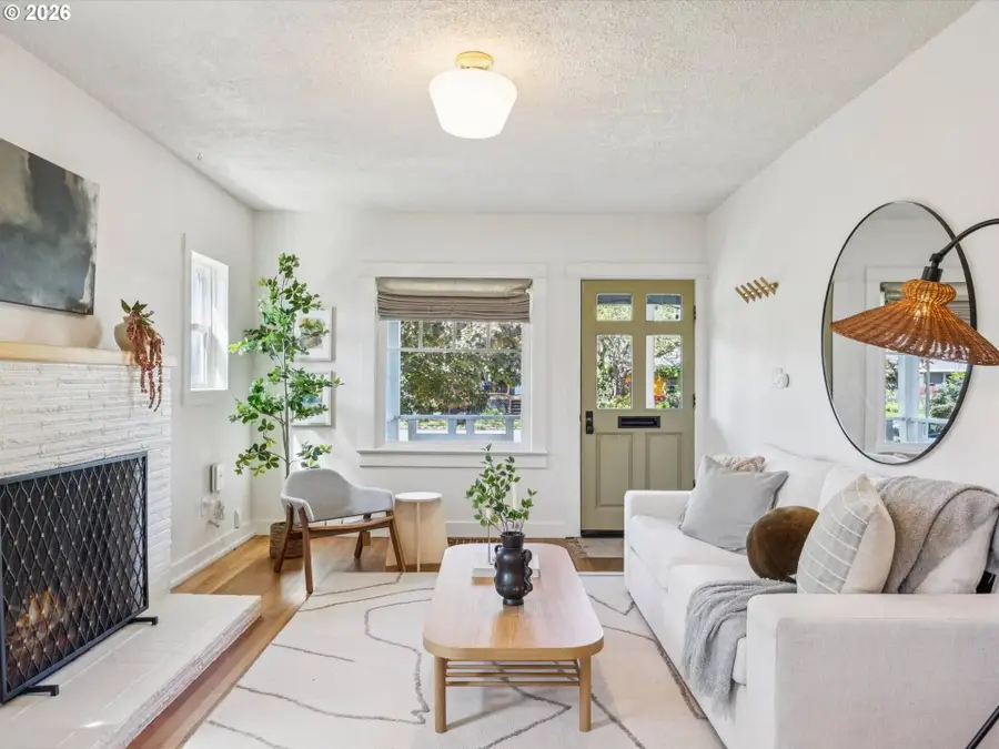 6404 N Detroit Ave, Portland, OR 97217 - #3