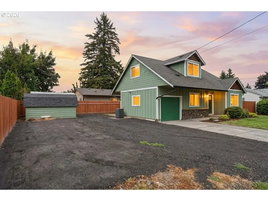 202 SE 3rd Ave, Battle Ground, WA 98604 - #2