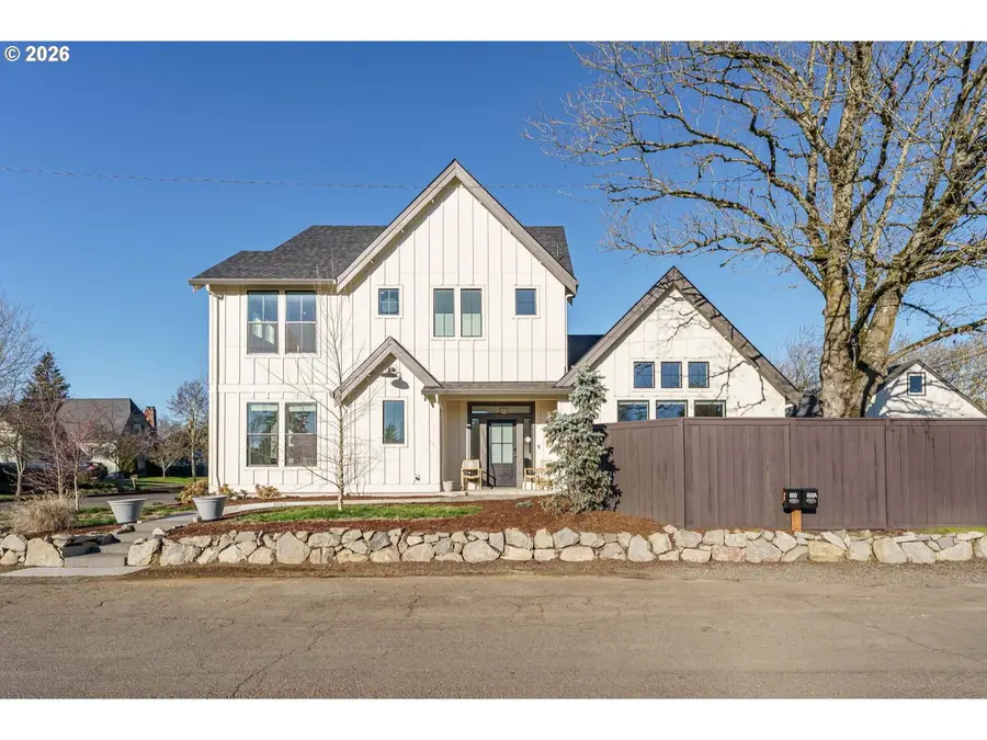 800 E 37th St, Vancouver, WA 98663 - #2