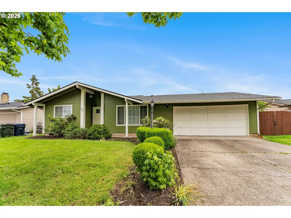 1735 Rainbow Dr, Springfield, OR 97477 - #1