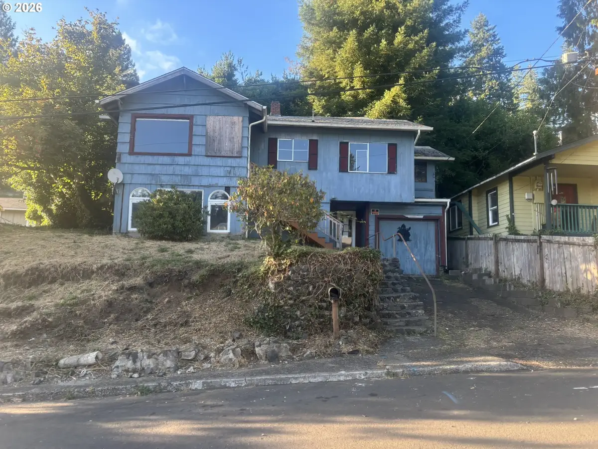 340 SE 3rd St, Toledo, OR 97391 - #1