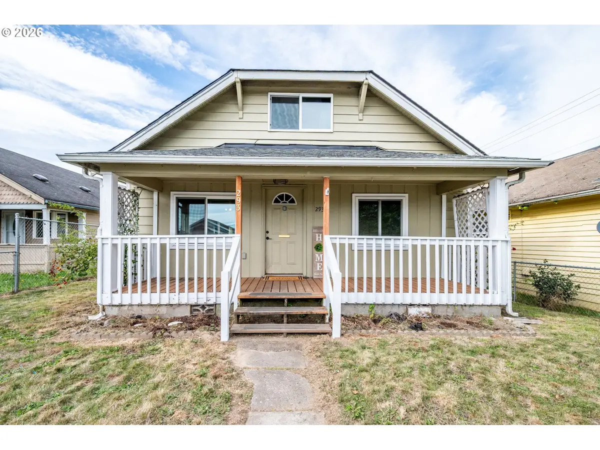 293 17th Ave, Longview, WA 98632 - #1