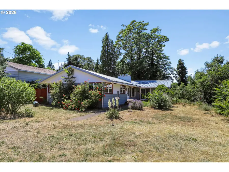 1707 Roberts St, The Dalles, OR 97058 - #2