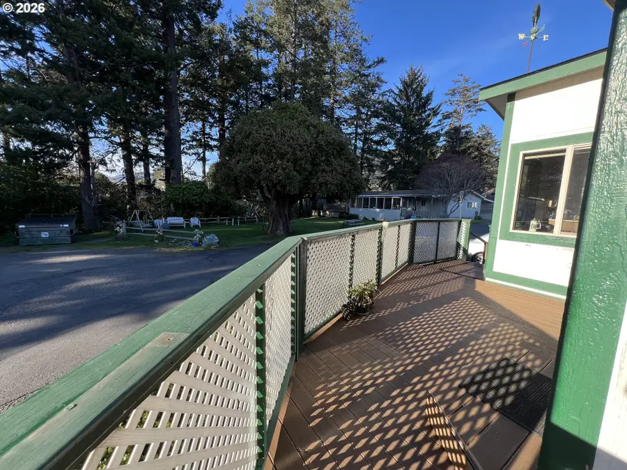 16063 Driftwood Ln #12, Brookings, OR 97415 - #2