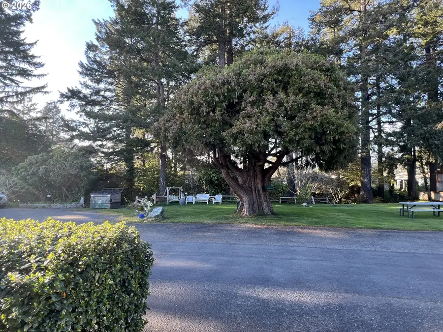 16063 Driftwood Ln #12, Brookings, OR 97415 - #3