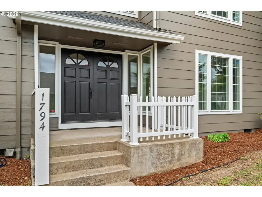 1794 Kings North St, Eugene, OR 97401 - #3