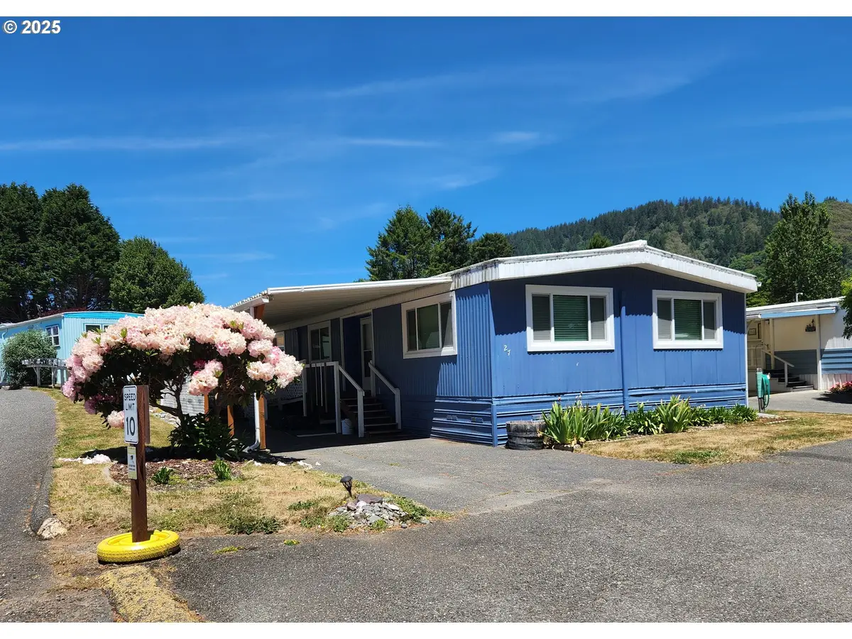 16131 W Hoffeldt Ln #27, Brookings, OR 97415 - Image #1