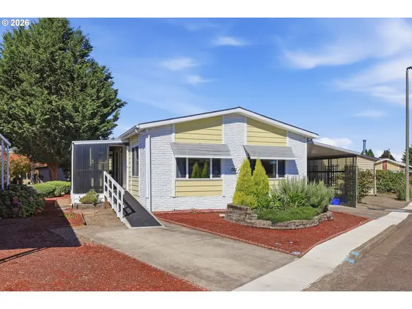 1199 N Terry St #242, Eugene, OR 97402
