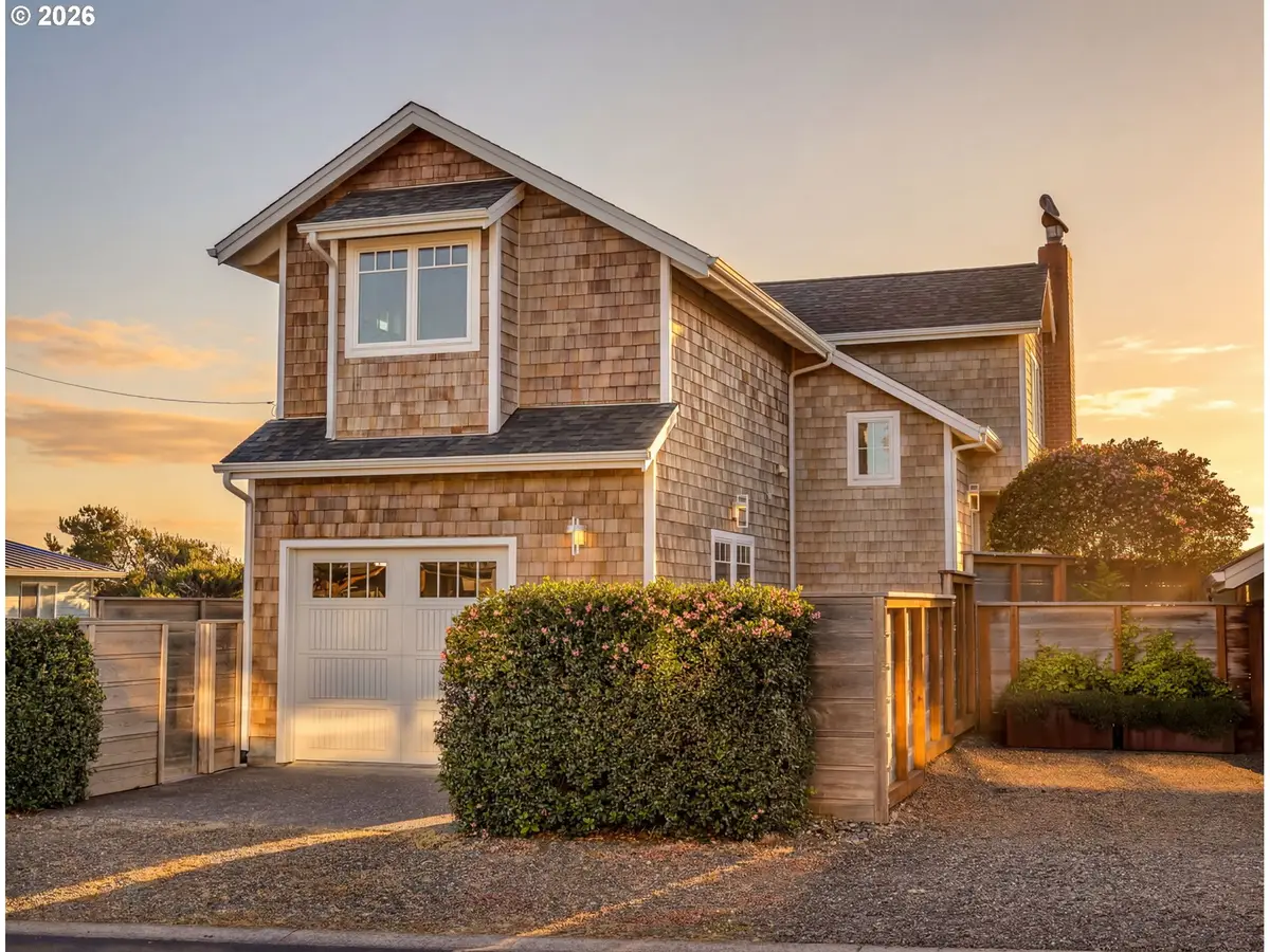 393 Beach St, Manzanita, OR 97130 - #1