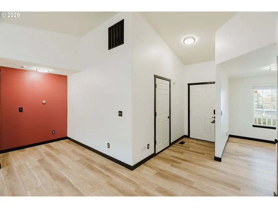 1012 Waikiki St, Salem, OR 97317 - #3