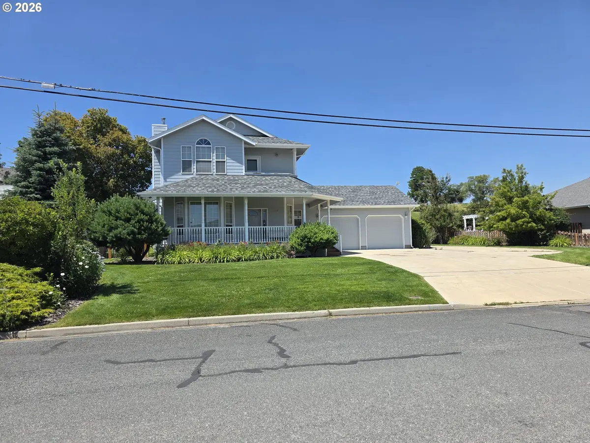 495 Foothill Dr, Baker City, OR 97814 - #1