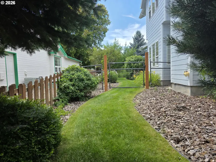495 Foothill Dr, Baker City, OR 97814 - #3