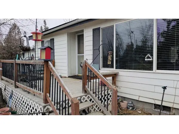 6425 SW Canal Blvd, Redmond, OR 97756