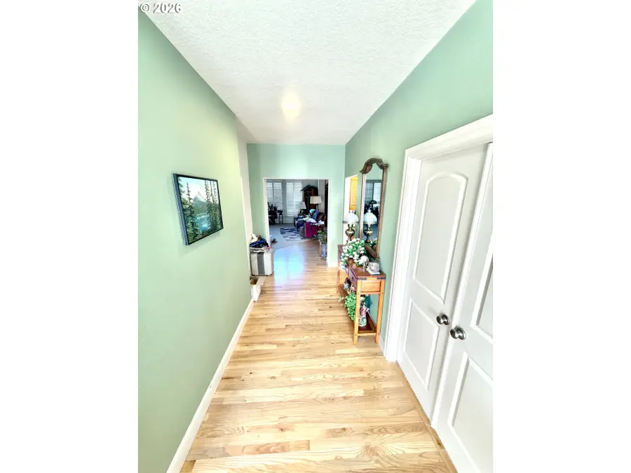 19244 Cantata Dr, Oregon City, OR 97045 - #3
