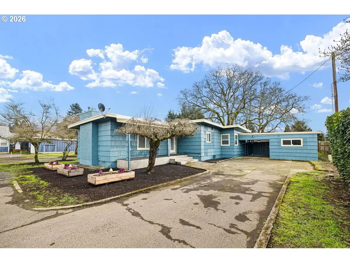 450 Hunsaker Ln, Eugene, OR 97404 - #1