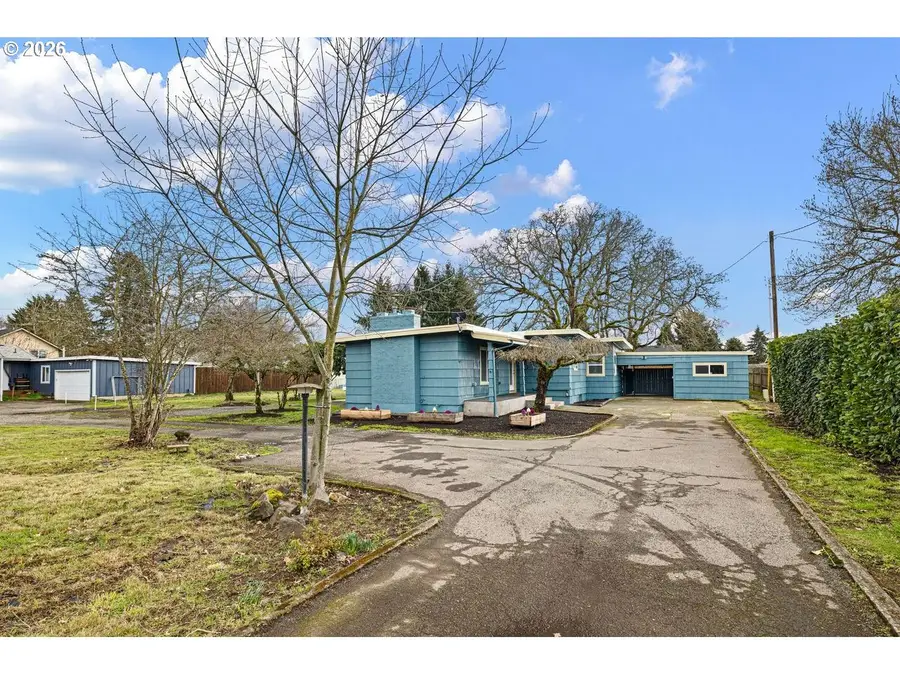 450 Hunsaker Ln, Eugene, OR 97404 - #3