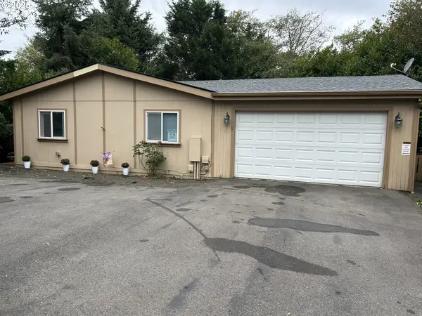 1600 Rhododendron Dr #6, Florence, OR 97439