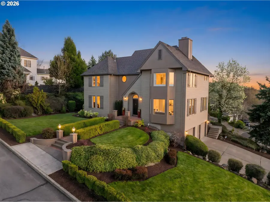 8710 NW Hazeltine St, Portland, OR 97229 - #2