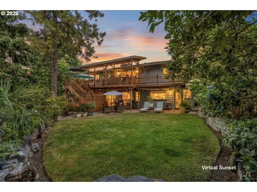 725 NW Mawrcrest Dr, Gresham, OR 97030 - #3