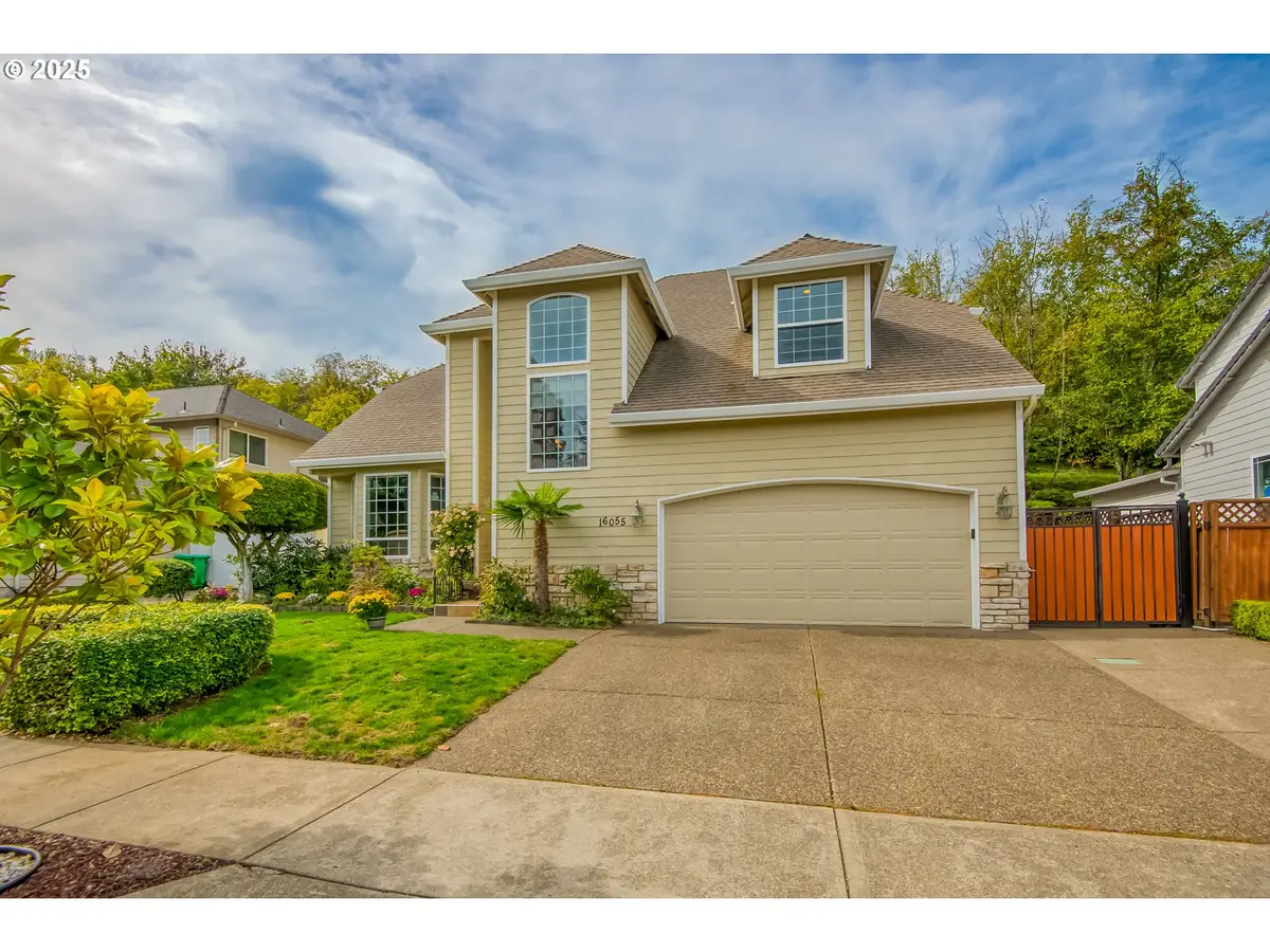 16055 SE Flavel Dr, Portland, OR 97236 - Image #1