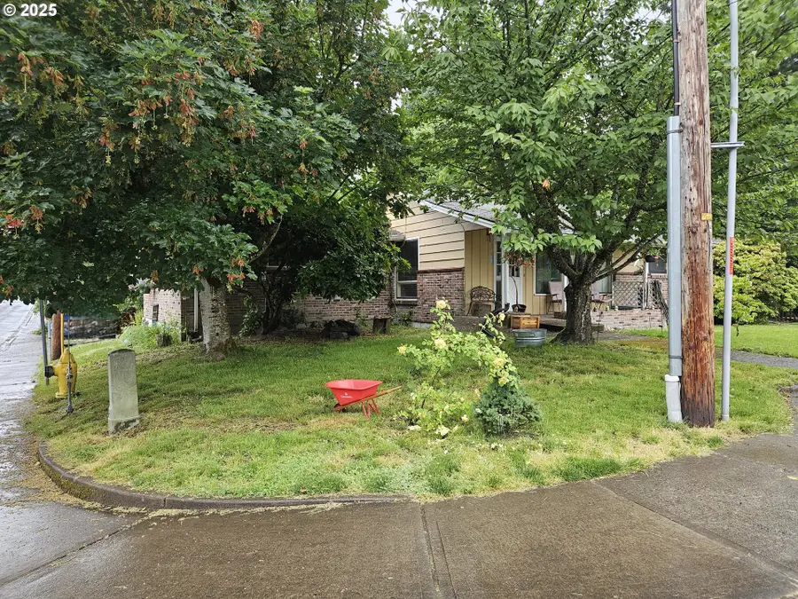 902 N Parkway Ave, Battle Ground, WA 98604 - Image #3