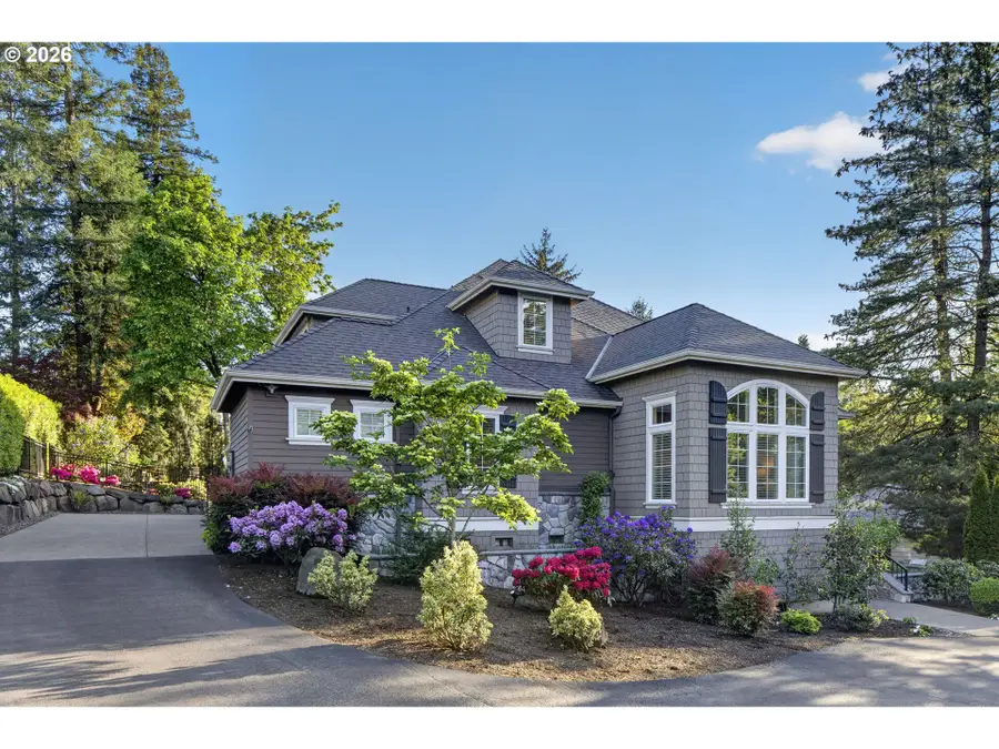 2518 Wembley Park Rd, Lake Oswego, OR 97034 - #3