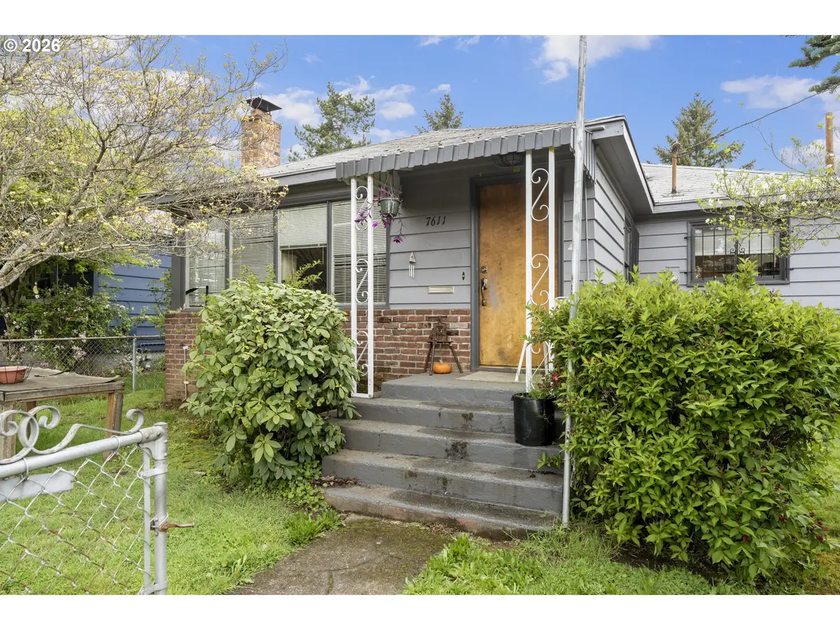 7611 SE Henderson St, Portland, OR 97206 - #1