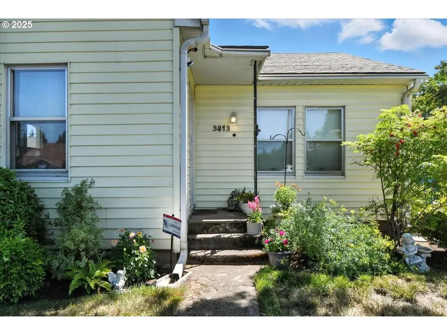 3813 V St, Vancouver, WA 98663 - Image #2