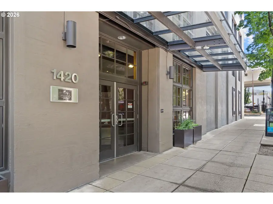 1420 NW Lovejoy St #526, Portland, OR 97209 - #2