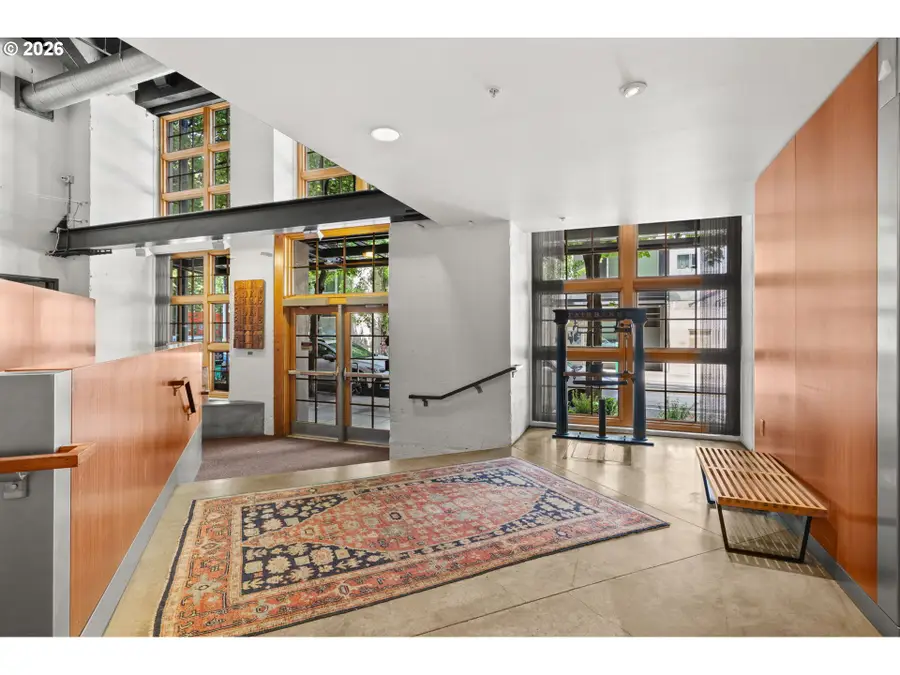 1420 NW Lovejoy St #526, Portland, OR 97209 - #3