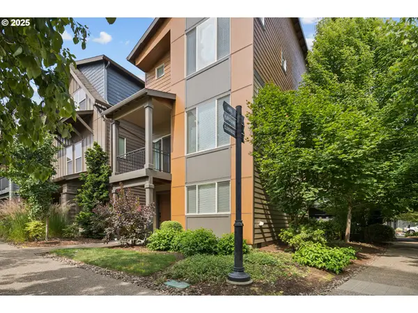 14323 SW Burlwood Ln, Beaverton, OR 97005