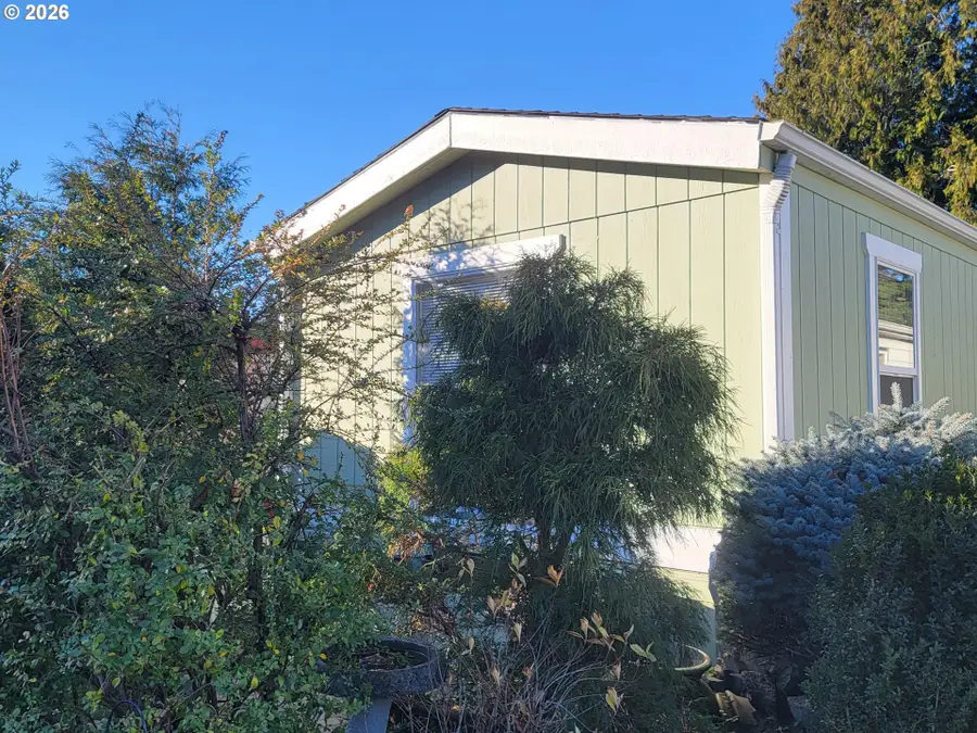 2980 NE Division St, Gresham, OR 97030 - #2