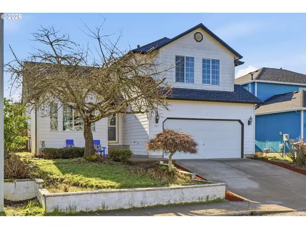 227 W 14th St, Lafayette, OR 97127