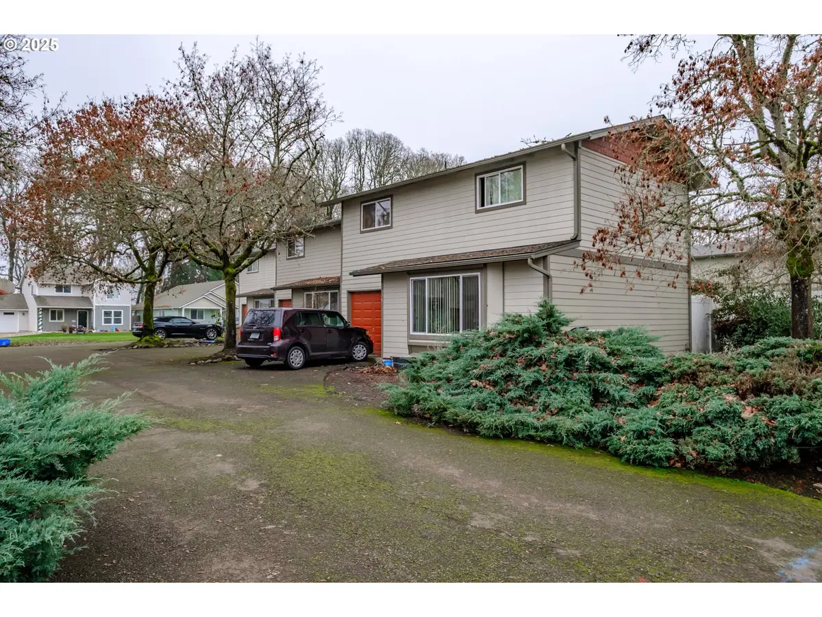 2634 S 7th St, Lebanon, OR 97355 - Image #1