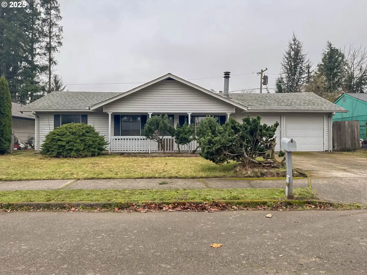 16830 SE Rhine St, Portland, OR 97236 - Image #1