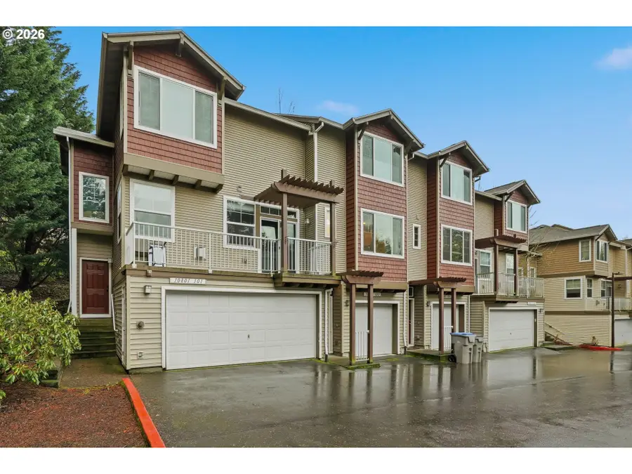 10801 SW Canterbury Ln #102, Tigard, OR 97224 - Image #2