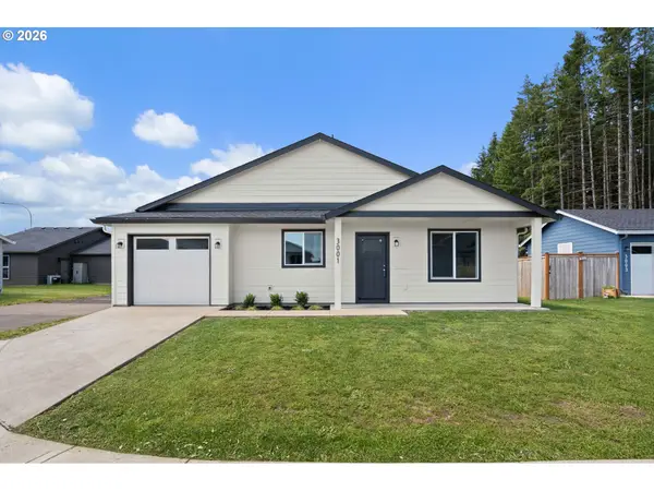 3001 Orange Ct, Winlock, WA 98596