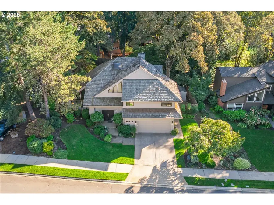4217 Albert Cir, Lake Oswego, OR 97035 - #3