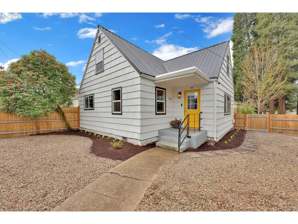 2210 Roosevelt Blvd, Eugene, OR 97402 - #1