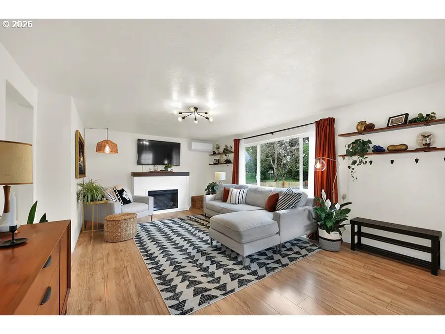 2210 Roosevelt Blvd, Eugene, OR 97402 - #3