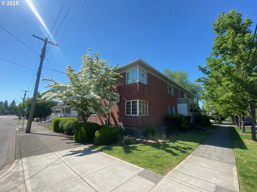 507 NE Davis St, McMinnville, OR 97128 - Image #2