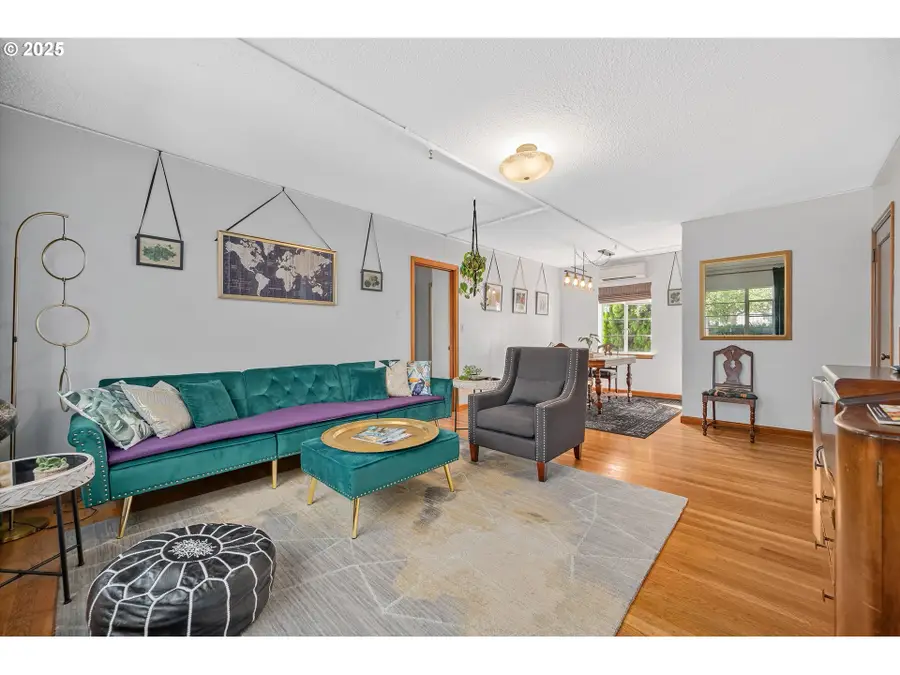 507 NE Davis St, McMinnville, OR 97128 - Image #3